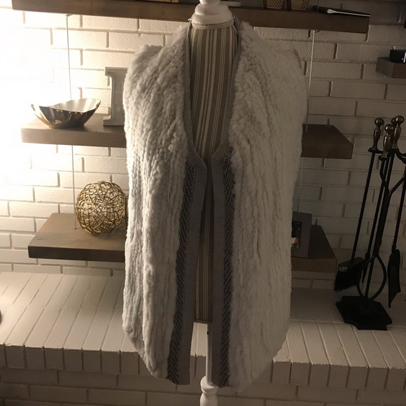 NWT Vince Fur Vest w/Sweater Back, Grey/white, Med - Picture 3 of 6
